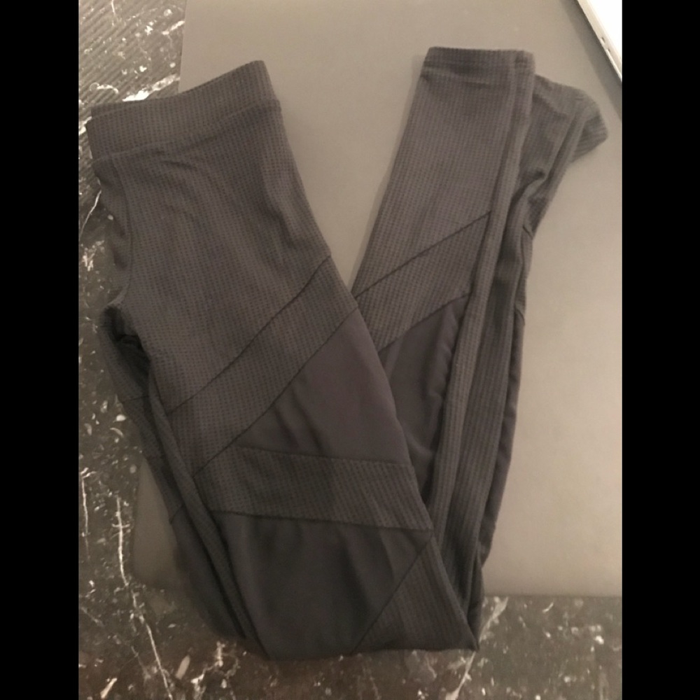 Solow XS Black full length tight